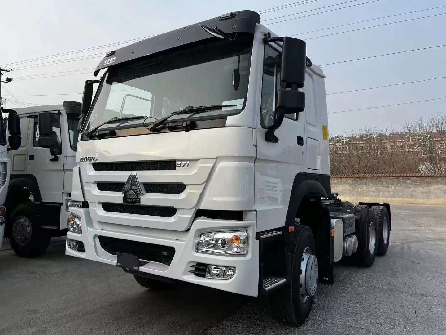 SINOTRUK HOWO 10 WHEELERS TRUCK TRACTOR ГОТОВІ ДО ВІДПРАВКИ